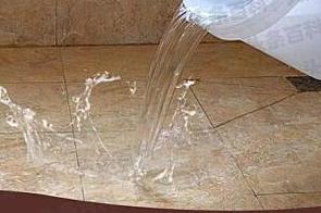 湘阴漏水维修 免砸砖防水材料该如何施工